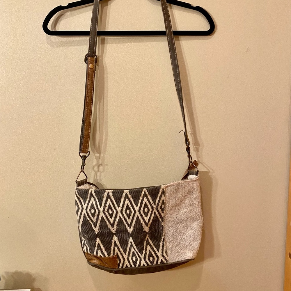 Myra crossbody bag